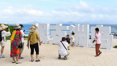 海南三亚：冬季旅游市场升温