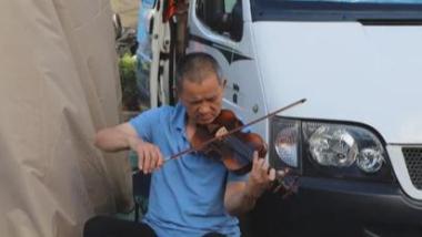 云南“小三亚”迎来避寒旅居游客：“房车游”带动即时零售订单增长