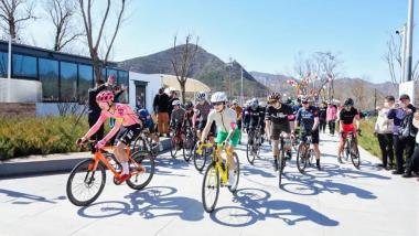 2025北京市文商旅体融合消费暨“开门迎春 赏花京西”系列活动在门头沟檀谷商圈火热举办