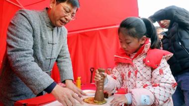 出游人次再创新高！旅游“妥妥”新年俗