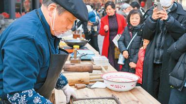 买年货 赏年俗 品年味 “年味+”为春节旅游添新看点