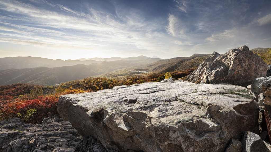 微山湖畔：精美的石头会唱歌（走进乡土中国）