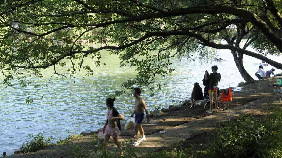 暑期旅游高峰将至 全国范围内将开展旅游市场秩序整治