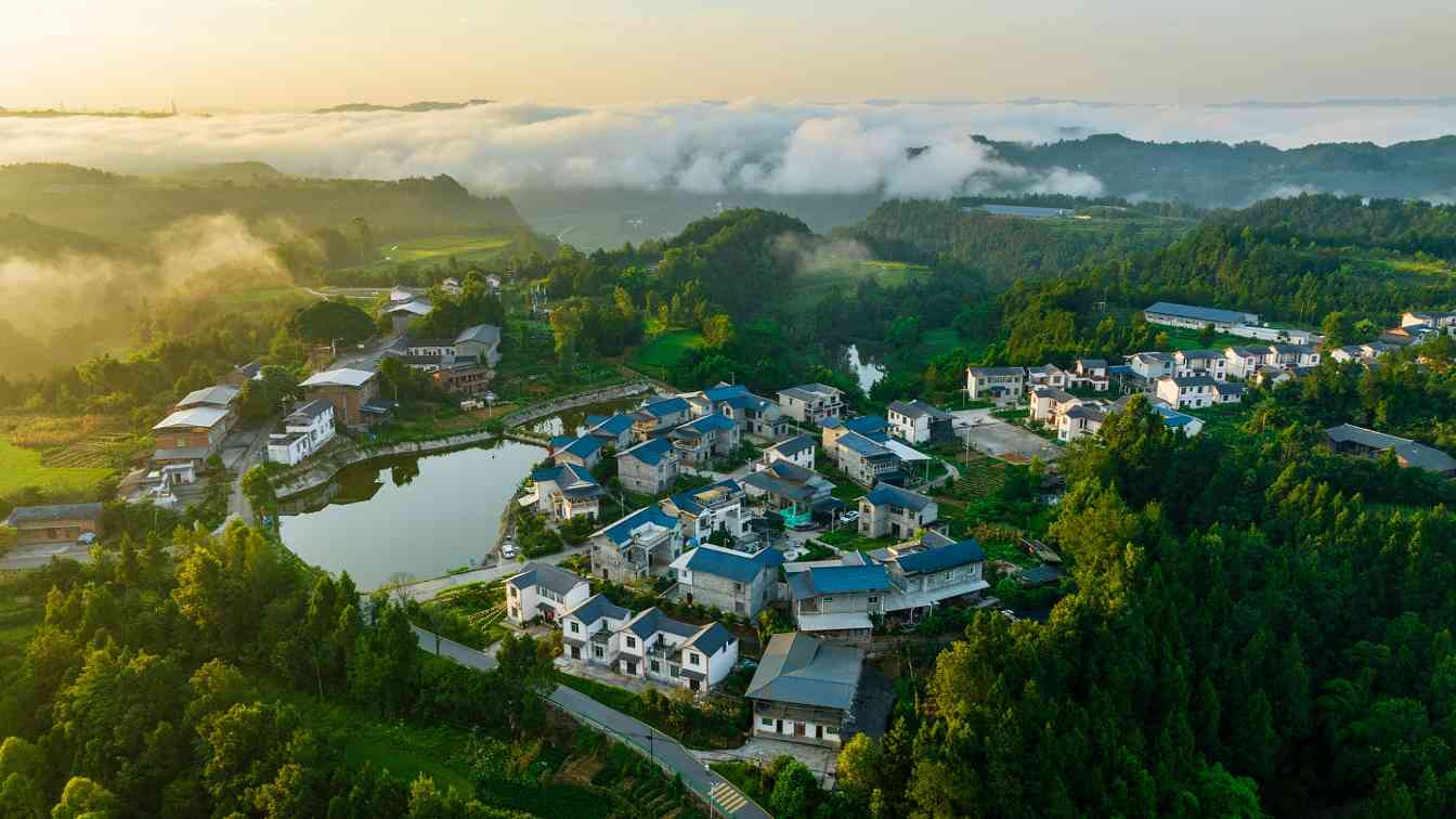 四川旅游“名牌”领头
